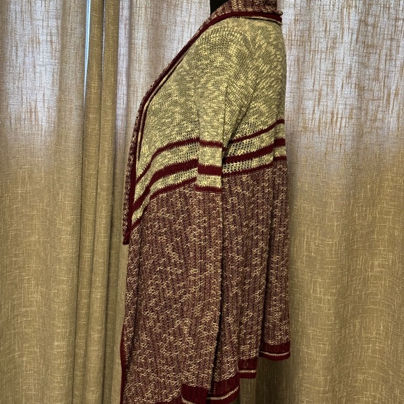 Closet Space Burgundy & Gray Cardigan Size S - Picture 4 of 12